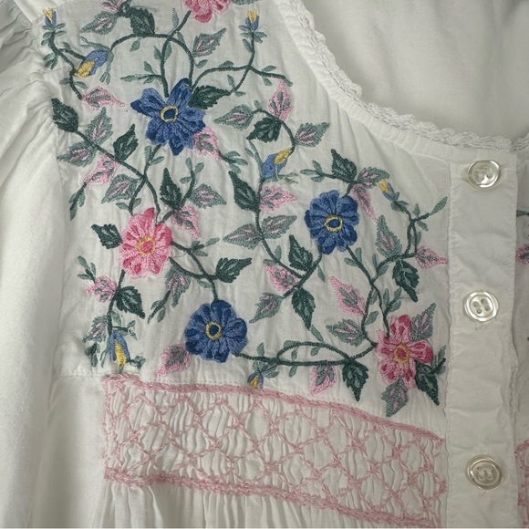 Go Softly Women’s Nightgown Size Medium White Large Prairie Peasant Grandmacore - Picture 4 of 7